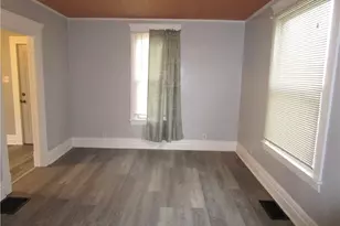 1228 N Sharpsville Ave, Sharon, PA 16146 - Photo 4