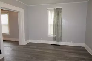 1228 N Sharpsville Ave, Sharon, PA 16146 - Photo 6