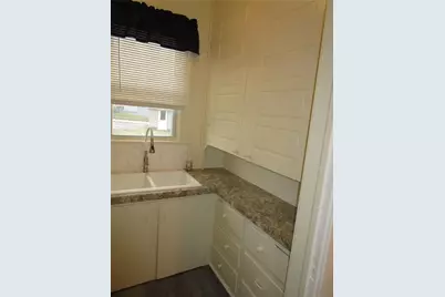 1228 N Sharpsville Ave., Sharon, PA 16146 - Photo 8