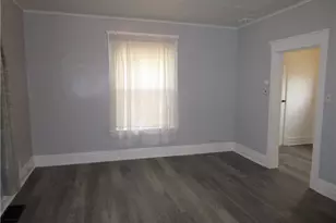 1228 N Sharpsville Ave, Sharon, PA 16146 - Photo 2