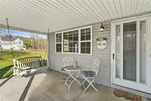 3645 River Rd, Ellwood City, PA 16117 - Photo 2