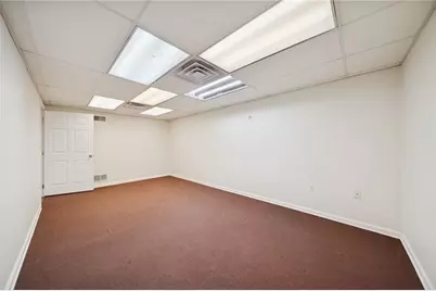 135 E 6th Ave, Tarentum, PA 15084 - Photo 16