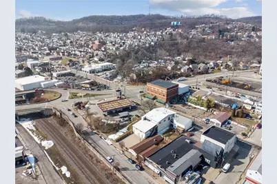 135 E 6th Ave, Tarentum, PA 15084 - Photo 32
