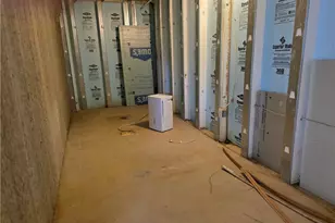 185 Dutch Glory Rd, Amity, PA 15311 - Photo 20