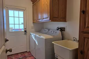 185 Dutch Glory Rd, Amity, PA 15311 - Photo 14