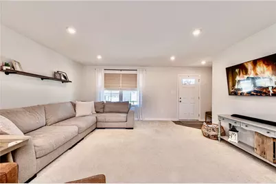 173 Alta Vista Dr, Imperial, PA 15126 - Photo 4