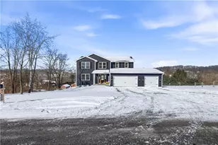 3106 Upper Ridgeview Rd, Connellsville, PA 15425 - Photo 4