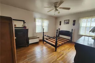 1304 Porter St, Conway, PA 15027 - Photo 14