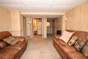 5015 Elmwood Dr, Pittsburgh, PA 15227 - Photo 30