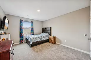 240 Victoria Dr, Pittsburgh, PA 15239 - Photo 30