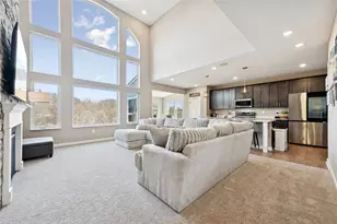 240 Victoria Dr, Pittsburgh, PA 15239 - Photo 4