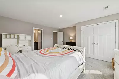 240 Victoria Dr, Pittsburgh, PA 15239 - Photo 26