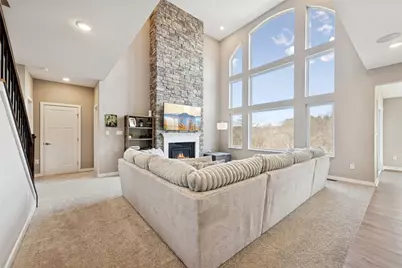 240 Victoria Dr, Pittsburgh, PA 15239 - Photo 6