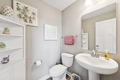 240 Victoria Dr, Pittsburgh, PA 15239 - Photo 32