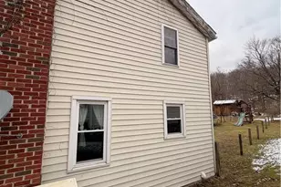 142 Community Park Rd, Freeport, PA 16229 - Photo 4