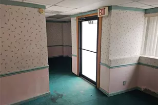 300 Longfellow St, Vandergrift, PA 15690 - Photo 26