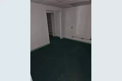 300 Longfellow St, Vandergrift, PA 15690 - Photo 8