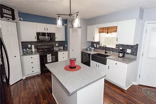 132 Winterbrook Dr, Cranberry Township, PA 16066 - Photo 6