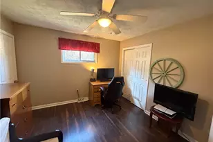 12 Regina Ave, Lyndora, PA 16045 - Photo 14