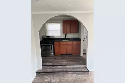 737 McLain St, Pittsburgh, PA 15210 - Photo 16