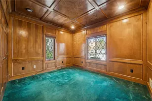 10484 Olde Villa Dr, Pittsburgh, PA 15044 - Photo 32