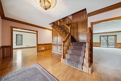 10484 Olde Villa Dr, Pittsburgh, PA 15044 - Photo 12