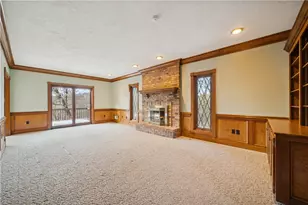 10484 Olde Villa Dr, Pittsburgh, PA 15044 - Photo 26