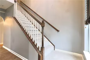 260 Grace Manor Dr, Coraopolis, PA 15108 - Photo 16