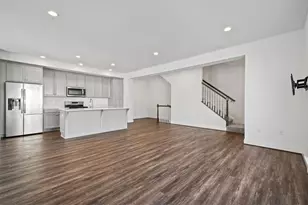 2122 Westcott Ln, South Fayette, PA 15017 - Photo 6