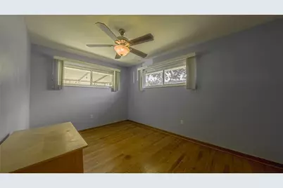 1586 Collier Ave, Heidelberg, PA 15106 - Photo 16