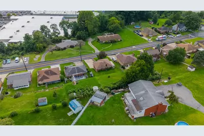 1586 Collier Ave, Heidelberg, PA 15106 - Photo 8