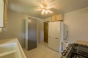1586 Collier Ave, Heidelberg, PA 15106 - Photo 24