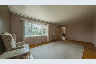 1586 Collier Ave, Heidelberg, PA 15106 - Photo 16
