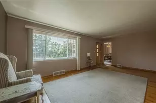 1586 Collier Ave, Heidelberg, PA 15106 - Photo 16