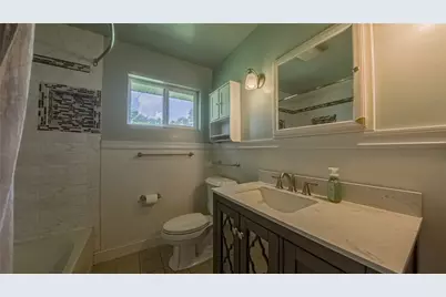 1586 Collier Ave, Heidelberg, PA 15106 - Photo 12