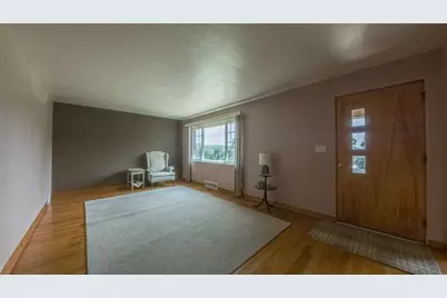 1586 Collier Ave, Heidelberg, PA 15106 - Photo 6