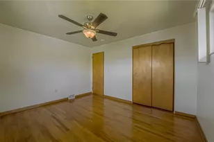 1586 Collier Ave, Heidelberg, PA 15106 - Photo 18