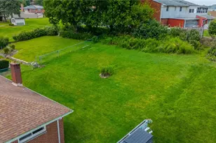 1586 Collier Ave, Heidelberg, PA 15106 - Photo 6