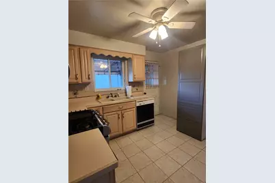 1586 Collier Ave, Heidelberg, PA 15106 - Photo 2