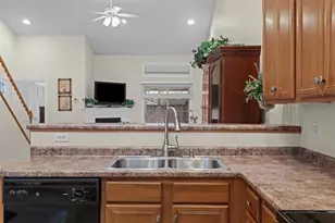 2010 Bandek Ln, Cecil, PA 15055 - Photo 8