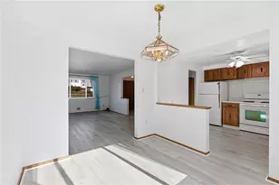 1045 Fiddleback Dr, McKees Rocks, PA 15136 - Photo 6