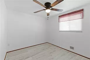 1045 Fiddleback Dr, McKees Rocks, PA 15136 - Photo 12