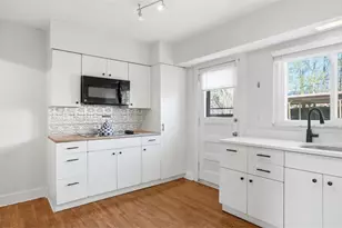 5555 Pocusset St, Pittsburgh, PA 15217 - Photo 16