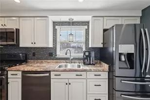 101 Penfield Pl, Pittsburgh, PA 15220 - Photo 12