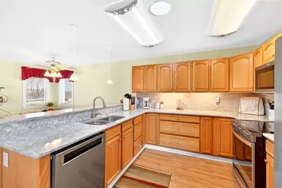 6261 Overlook Lane, Rostraver, PA 15012 - Photo 4