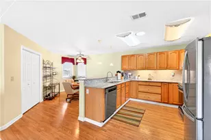 6261 Overlook Ln, Rostraver, PA 15012 - Photo 8