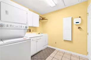 6261 Overlook Ln, Rostraver, PA 15012 - Photo 36