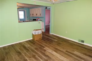 24 Hillman St, Bentleyville, PA 15314 - Photo 14