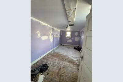 211 S 3rd St, Jeannette, PA 15644 - Photo 16