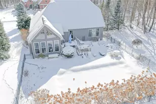 272 Cabernet Dr, New Castle, PA 16105 - Photo 8